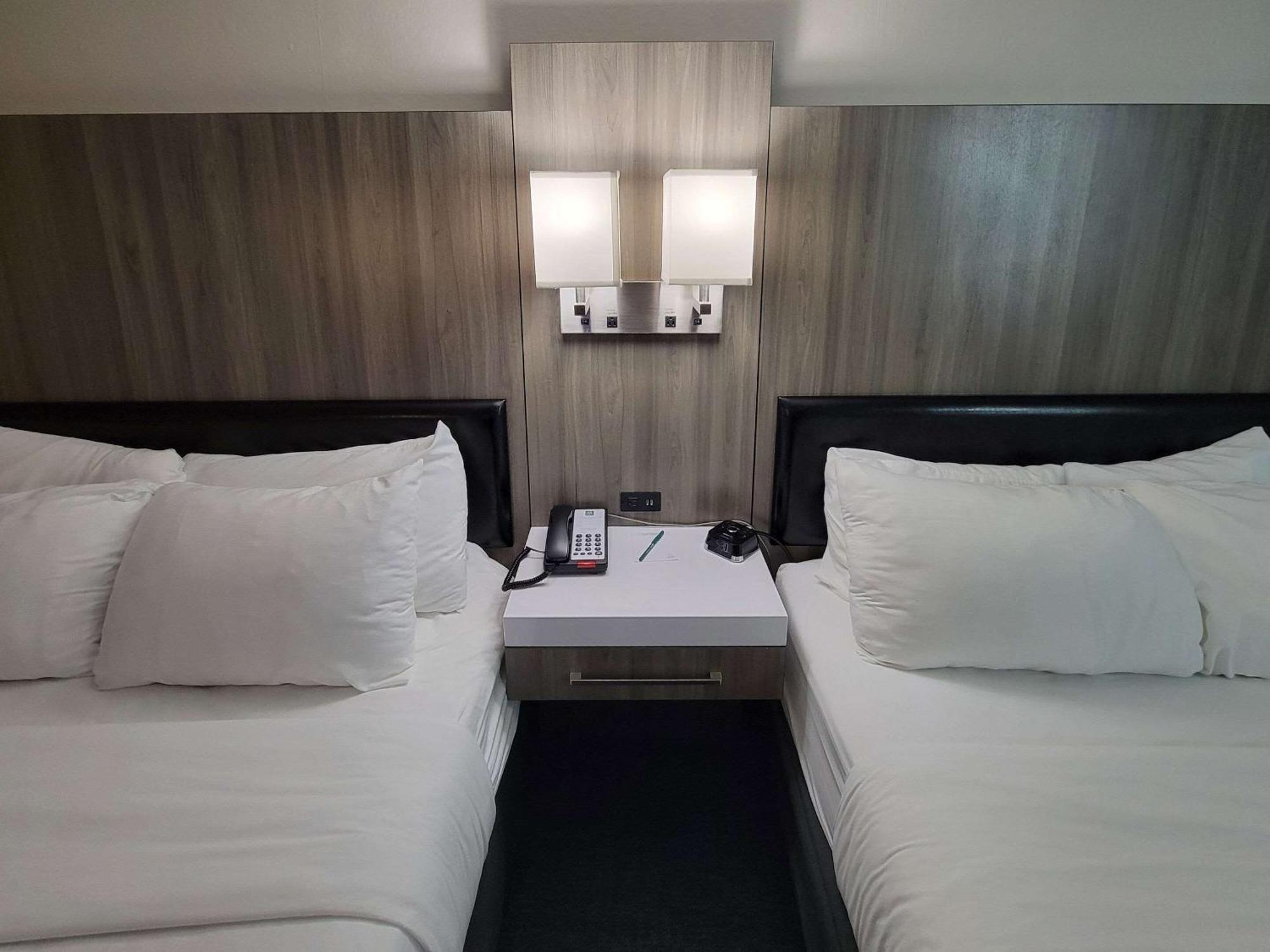 Quality Inn Port Orchard Exteriör bild