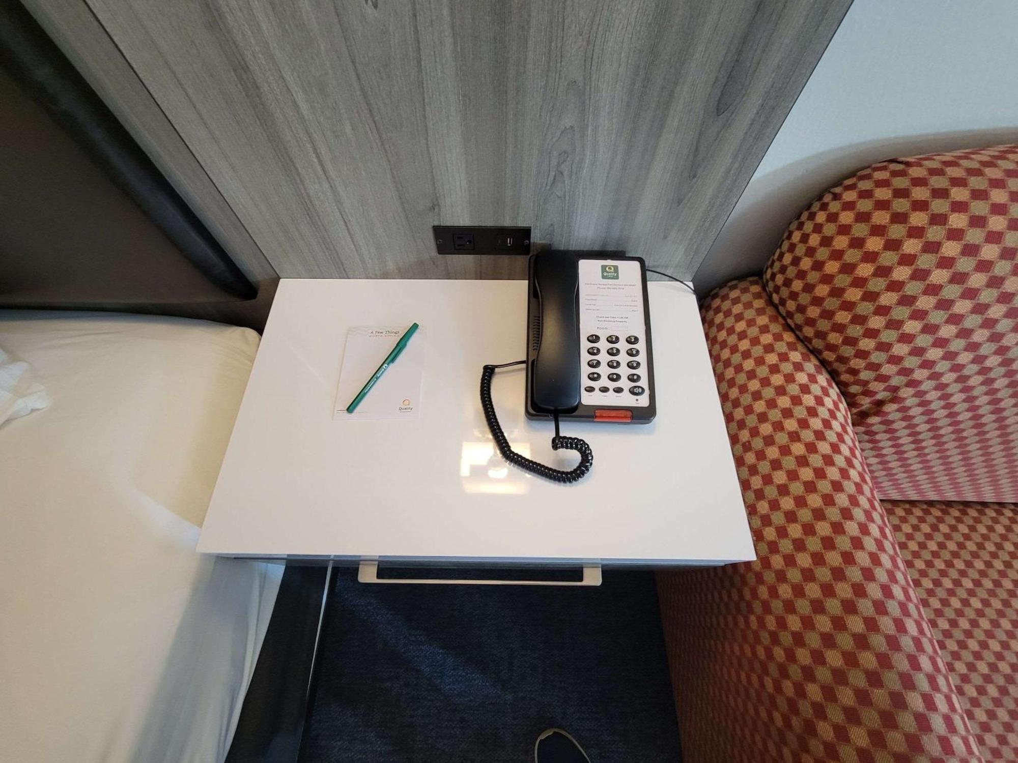 Quality Inn Port Orchard Exteriör bild